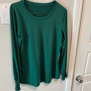 Green women’s long sleeve sweater
